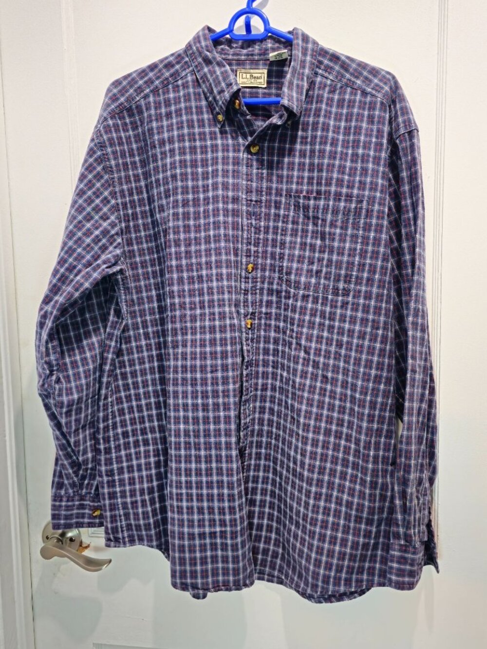 L.L.Bean Mens Plaid Long Sleeve Button-Down Shirt L 100% Cotton Blue/Red
